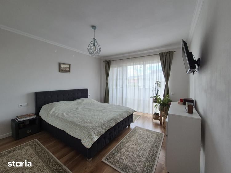 Apartament cu 3 camere în Florești