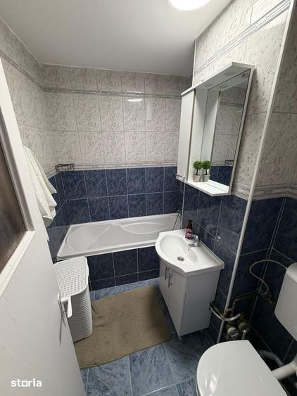 Apartament cu 3 camere decomandat în Rahova