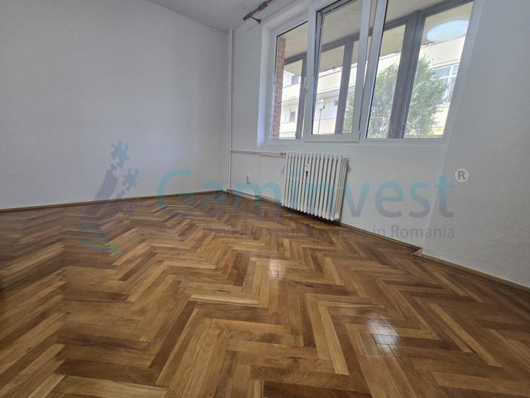 Apartament cu 2 camere semidecomandat în Cantemir