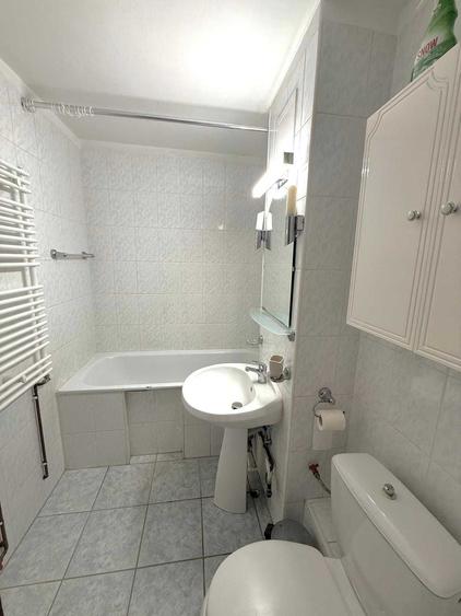 De inchiriat Apartament 3 camere 2 bai -spatios, complet utilat, zona verde, bloc anvelopat - 8