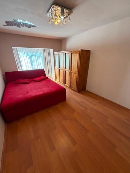 Apartament cu 2 camere semidecomandat în Lipovei