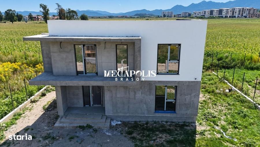 Casă cu 4 camere în Sânpetru