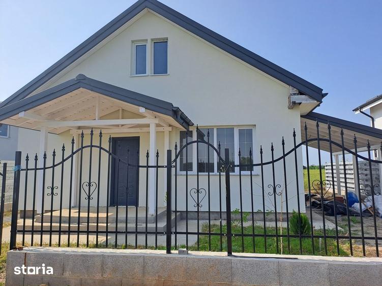 Casă cu 3 camere cu Canalizare în Snagov