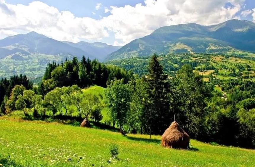 Teren de 27 mp, în Rușii-Munți