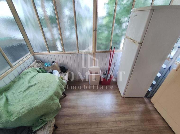 Apartament cu 3 camere decomandat, mobilat în Zorilor