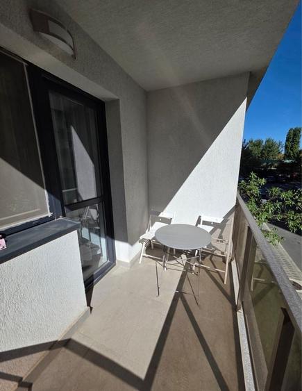 Apartament cu 2 camere decomandat în Titan