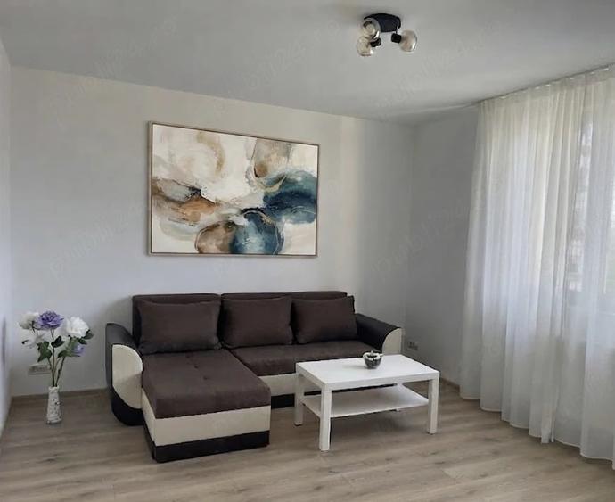 Apartament cu 2 camere decomandat în Ultracentral