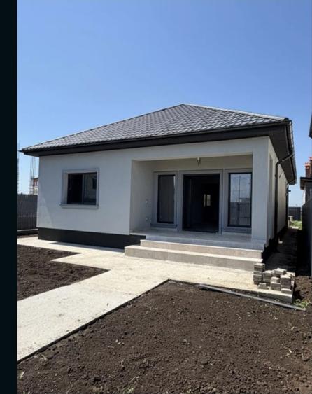 Casă individuală cu 4 camere cu Teren 450 Mp în Cumpăna