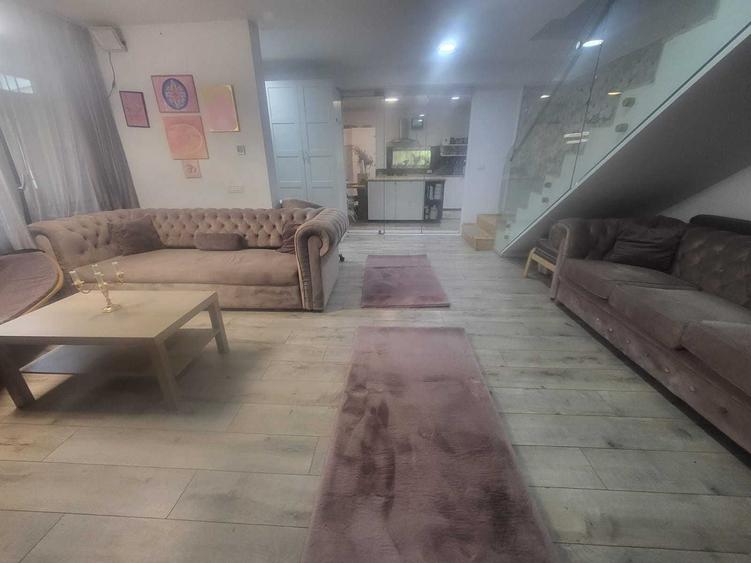 Casă cu 4 camere în Sud