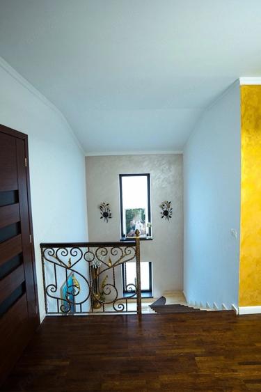 Casă cu 1 camere cu Teren 312 Mp în Lumina