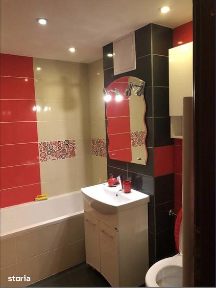 Apartament cu 4 camere decomandat în Mărăști