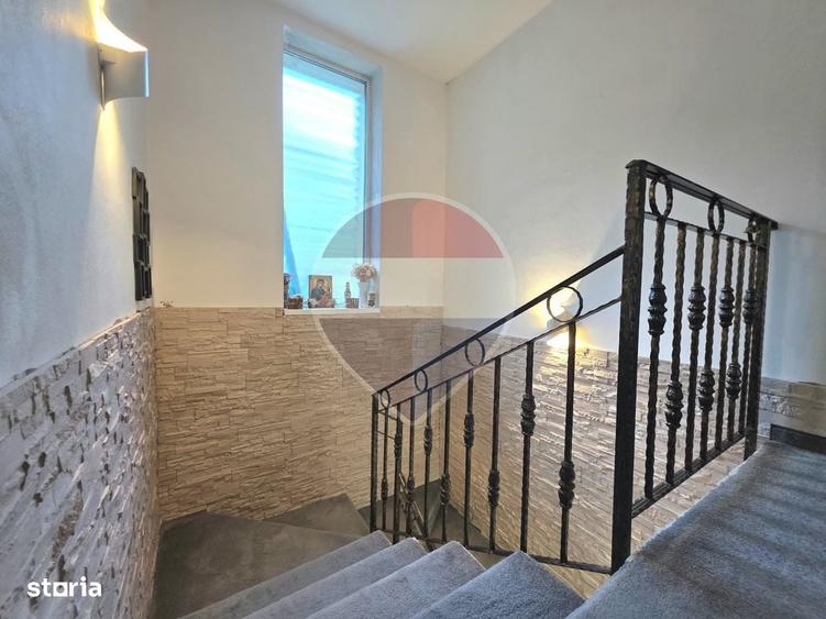Casa eleganta cu piscina si panouri solare- Medias - 18