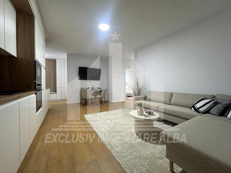 Apartament cu 3 camere decomandat, mobilat în Ampoi 3