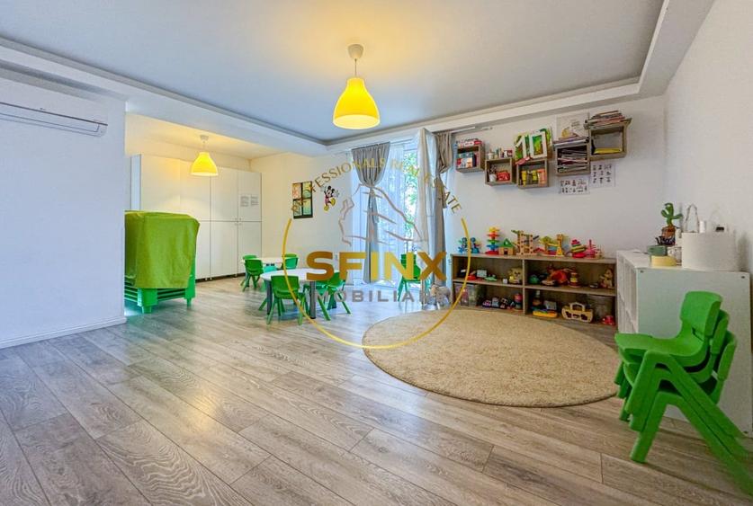 Casă cu 11 camere cu Canalizare în Drumul Sării