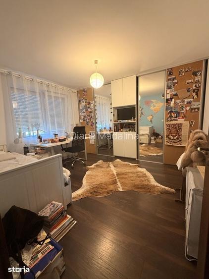 Apartament 4 camere in zona centrala din Giarmata Vii