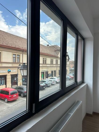 Spațiu comercial, de 35 mp, în Central