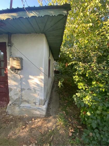 Casă cu 3 camere cu Teren 1600 Mp în Bujoreni