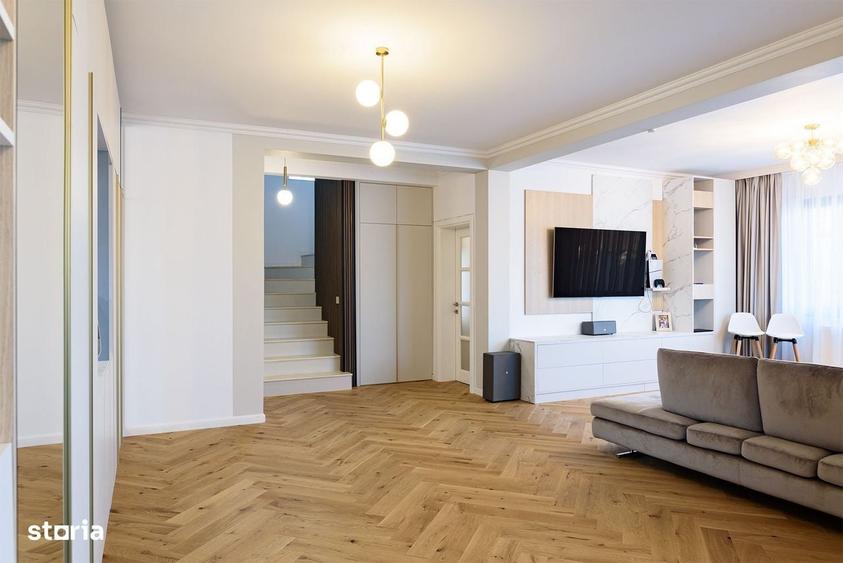 Casă cu 4 camere cu Teren 320 Mp în Central