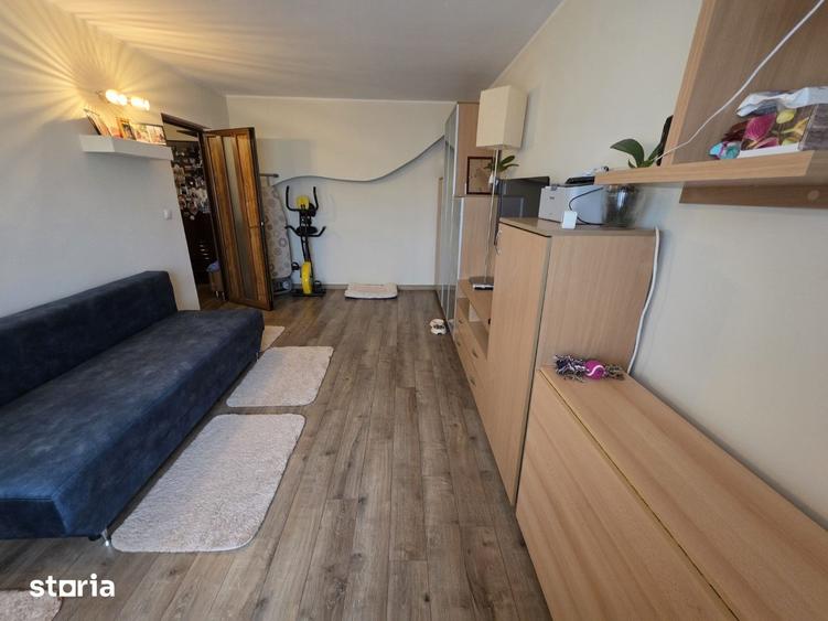 Apartament cu 2 camere în Tei