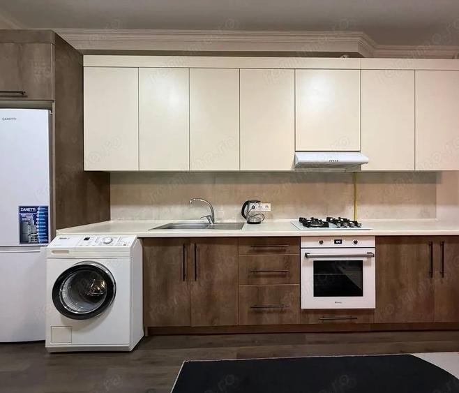 Apartament cu 2 camere decomandat în Complex Studențesc
