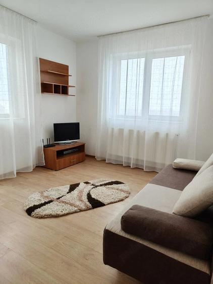 Apartament cu 2 camere decomandat în Astra