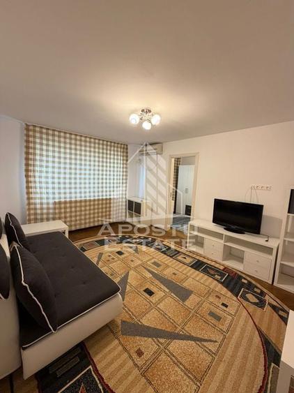 Apartament cu 2 camere semidecomandat în Dacia