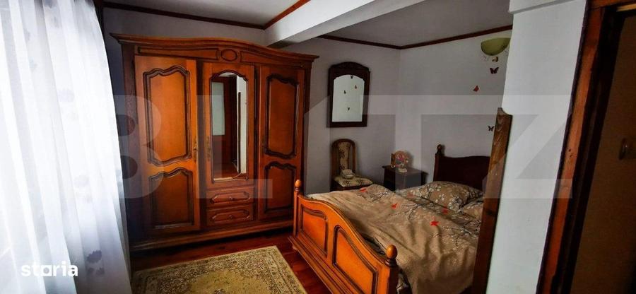 Casă cu 4 camere în Central