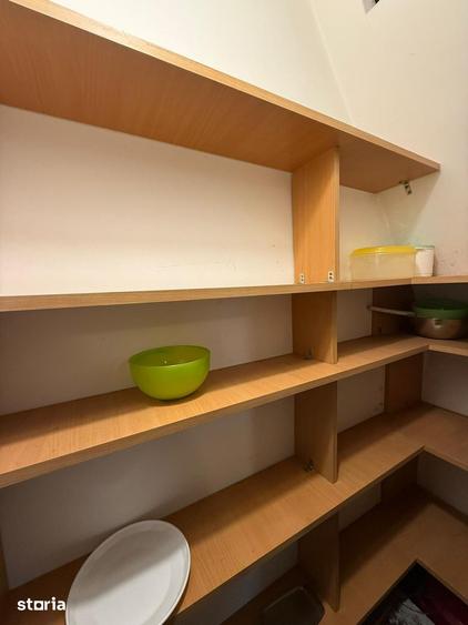 Apartament cu 3 camere semidecomandat în Andrei Mureșanu
