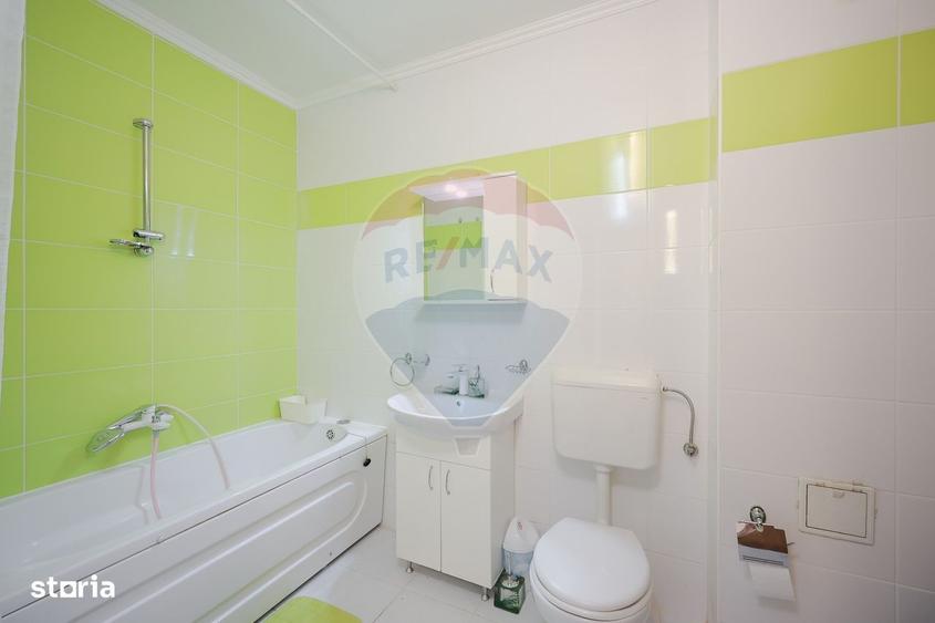 Apartament cu 3 camere, mobilat în Central