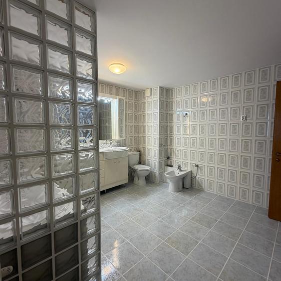 Apartament cu 3 camere decomandat în Calea Plevnei