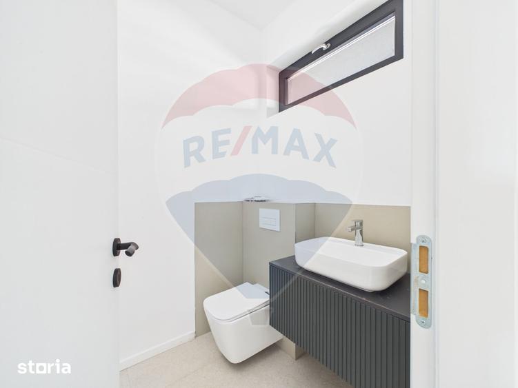 Casă cu 4 camere cu Teren 271 Mp în Moara Vlăsiei