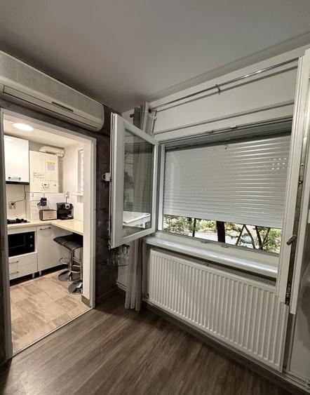 Apartament cu 2 camere nedecomandat, mobilat în P-ța Doina