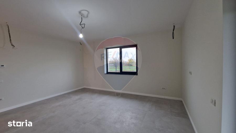 Casă cu 3 camere cu Teren 400 Mp în Ciocănești