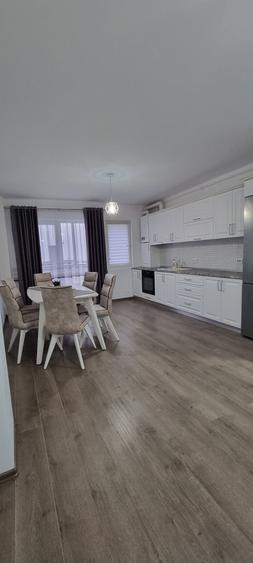 Apartament cu 2 camere decomandat în Petru Rareș
