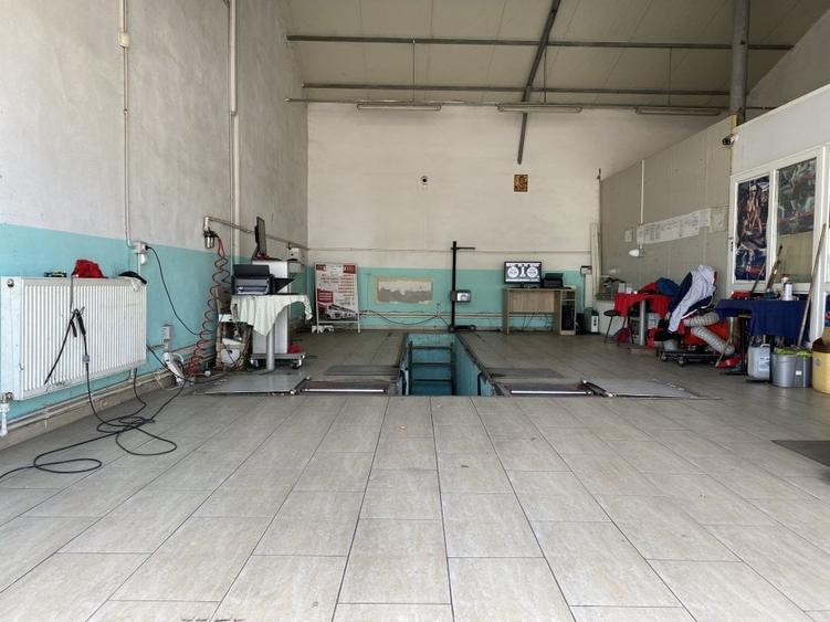 Spațiu industrial, de 10,900 mp, în Central
