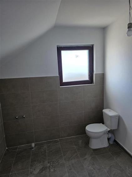 Casă individuală cu 4 camere cu Teren 500 Mp în Bod