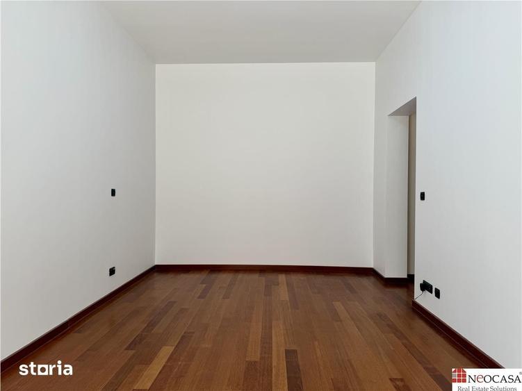 Apartament cu 5 camere în Primăverii