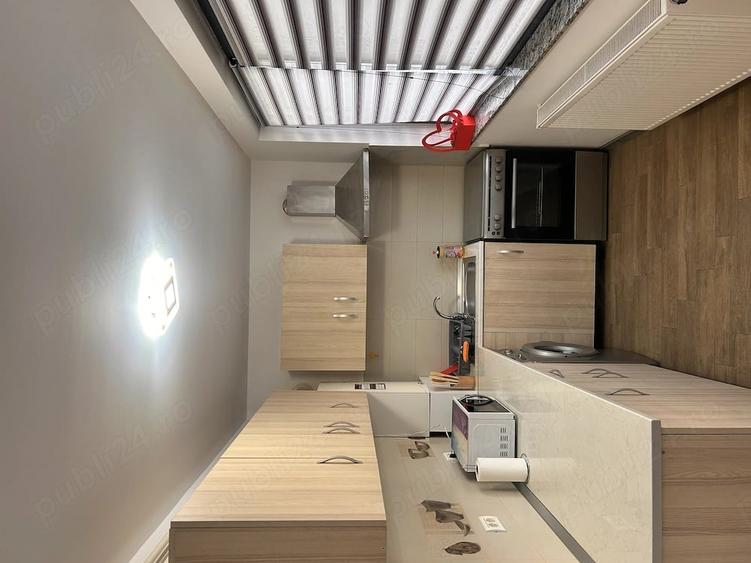 Apartament cu 3 camere decomandat în Prundu