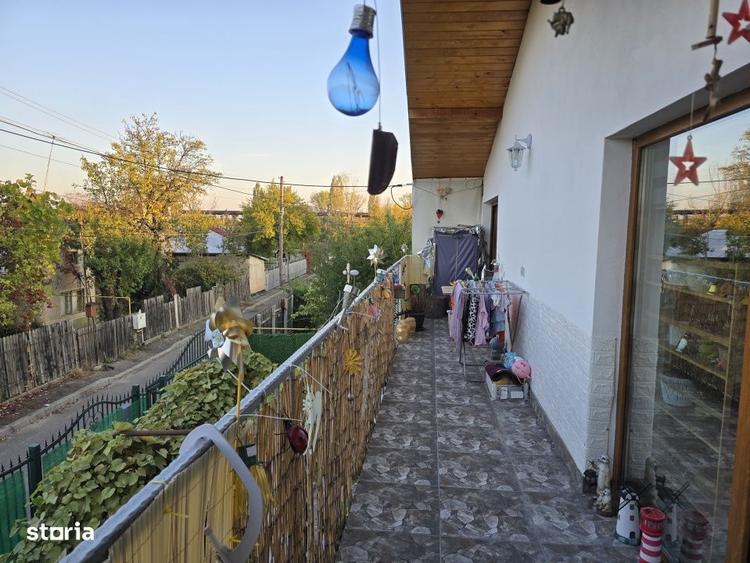 Casă cu 4 camere în Bughea de Sus