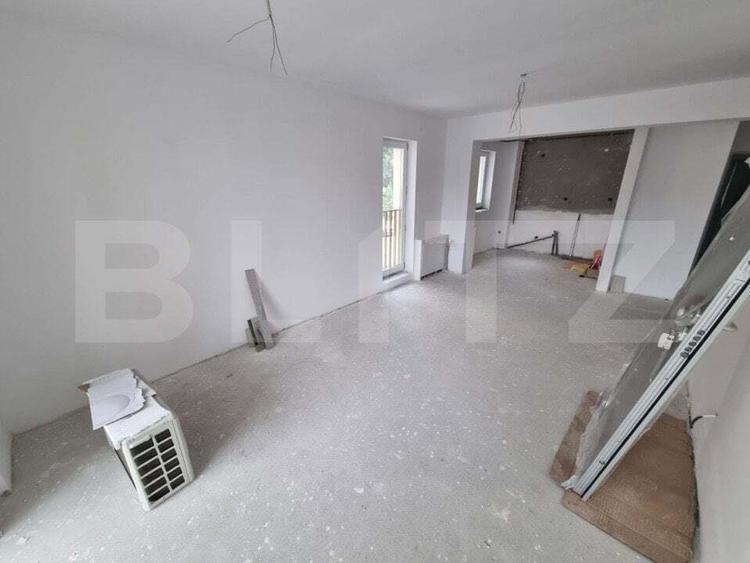 Apartament cu 2 camere decomandat în Cornitoiu