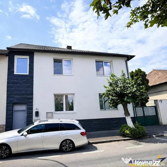 Casa in apreciabil potential,cu terase, curte,gradina echipa - 12
