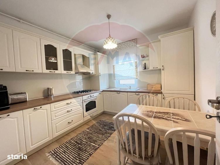 Apartament cu 4 camere în Central