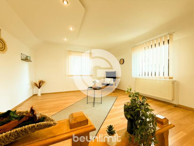 Casă cu 4 camere cu Teren 675 Mp în Central