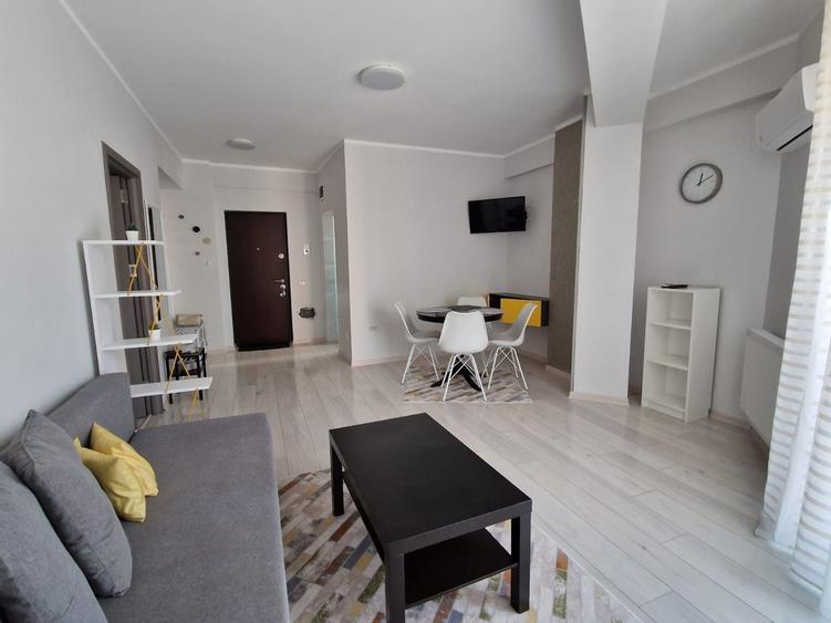 Apartament cu 2 camere decomandat în Exterior Vest