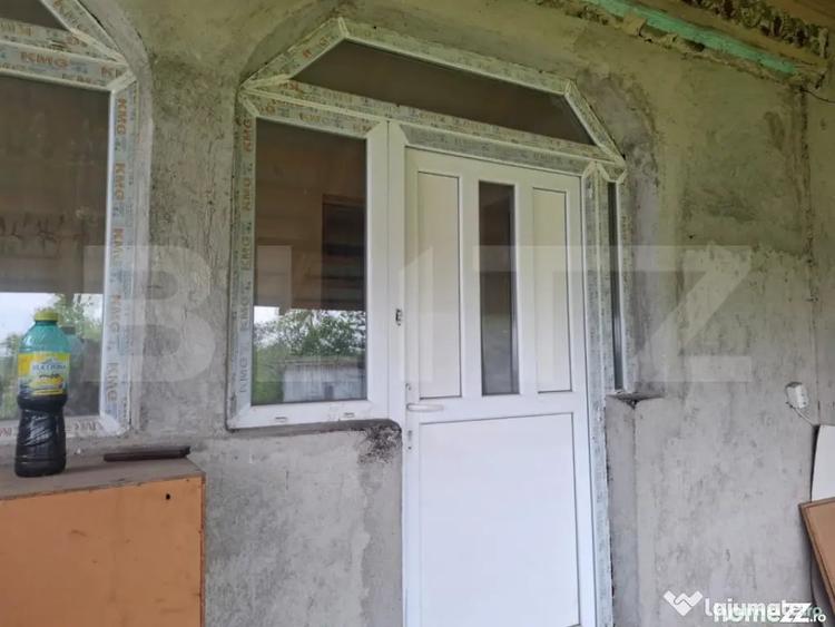 Casă cu 5 camere cu Teren 2300 Mp în Mătăsaru