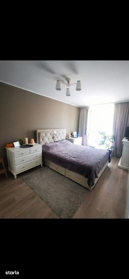 Casă cu 4 camere cu Teren 50 Mp în Central