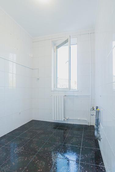 Apartament cu 2 camere semidecomandat, mobilat în City Park Mall