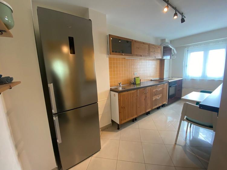 Apartament cu 3 camere decomandat, mobilat în Dorobanți