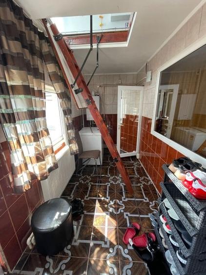 Casă cu 4 camere cu Teren 256 Mp în Chercea