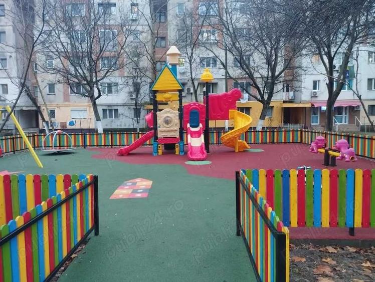 Apartament cu 3 camere decomandat în Mircea-Vodă